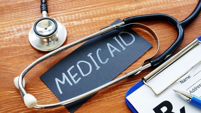 what type of health insurance provides coverage for low-income families
