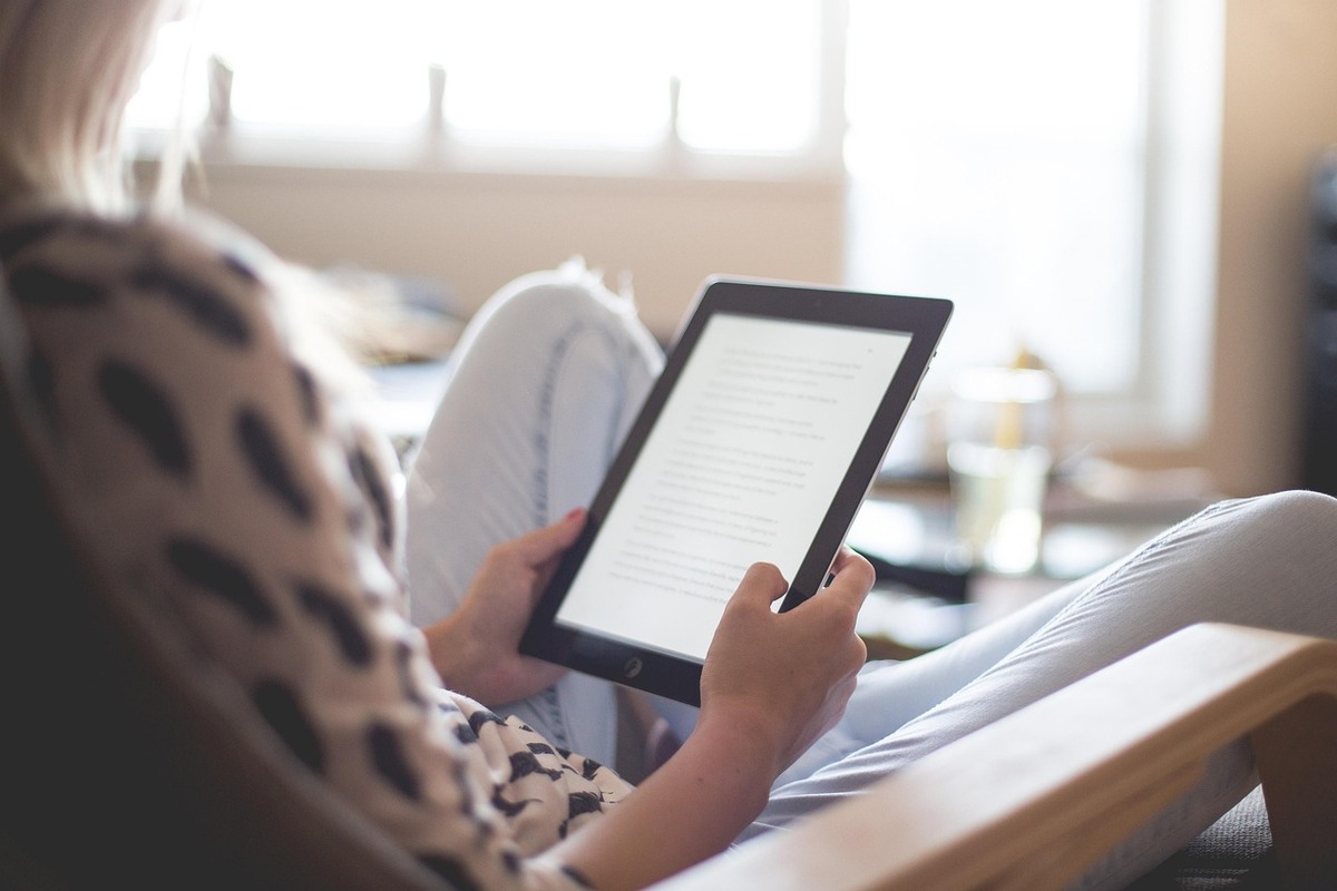 How Low-Income Individuals & Families Get A Free Government Tablet Tennessee