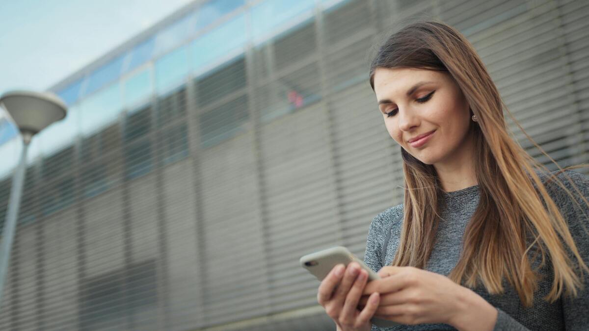 How To Get Free Minutes On Your Phone And Save Your Bill