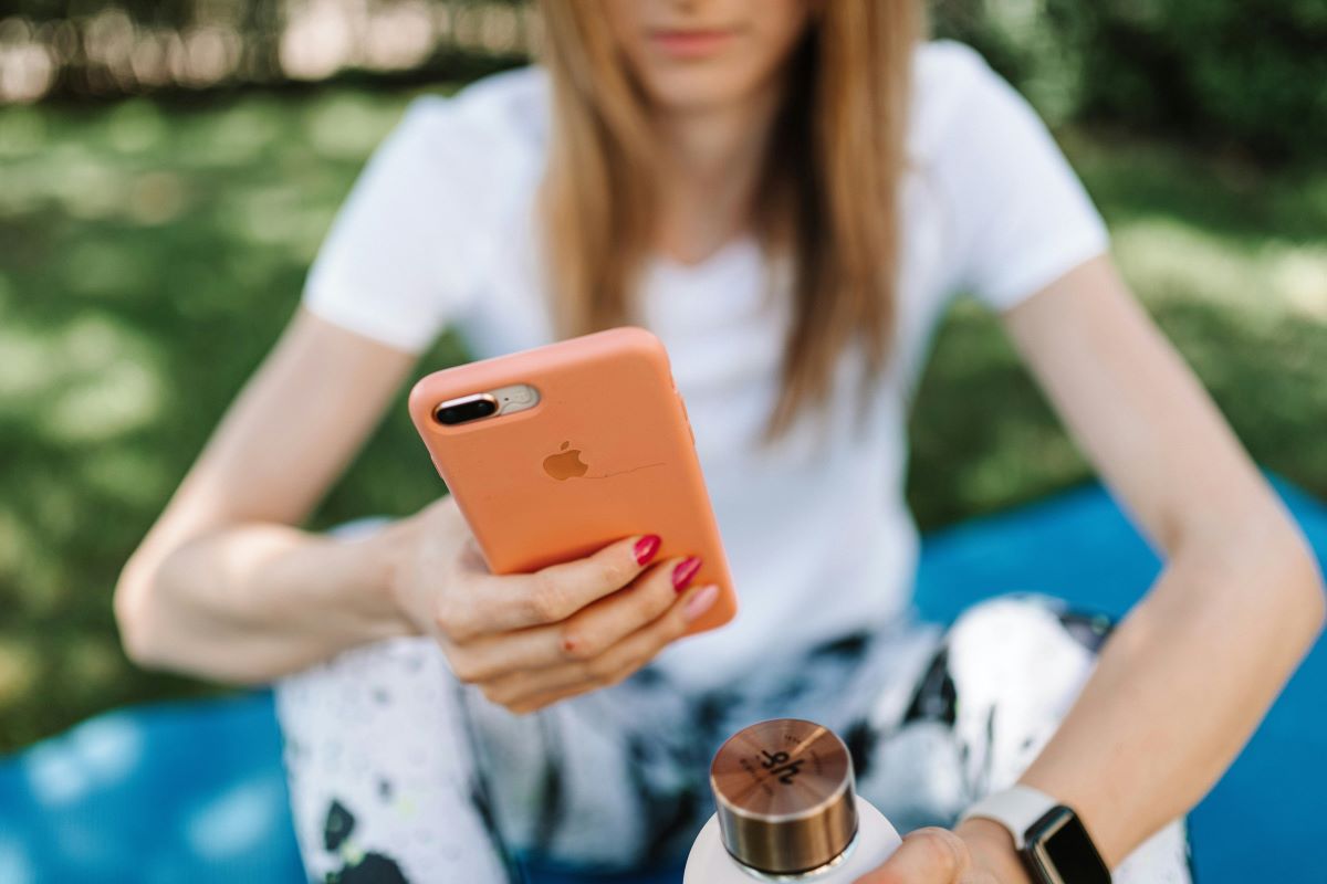 How To Get Free iPhones And Free Shipping? Learn Possible Ways
