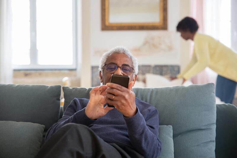 What-is-the-best-free-government-phone-service-in-Louisiana