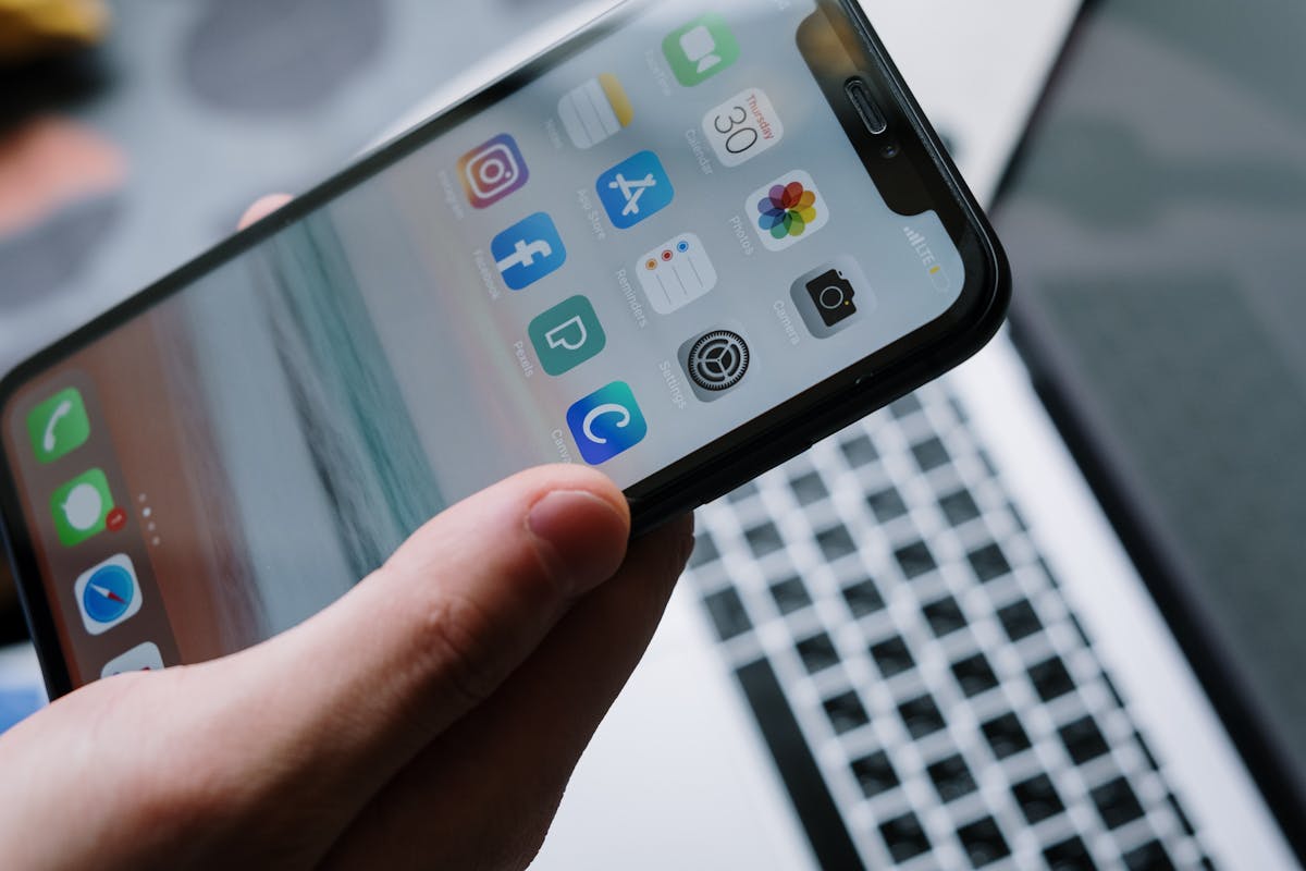 Free Government iPhone Deals – What’s Real and What You Can Actually Get