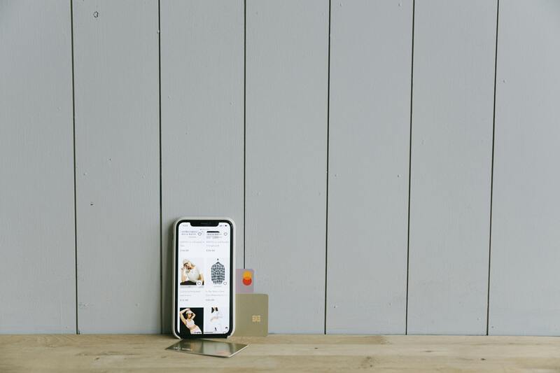 What-stays-on-the-phone-when-the-SIM-card-is-removed