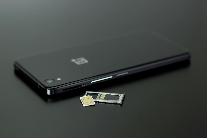 how-do-i-know-if-my-phone-has-a-sim-card