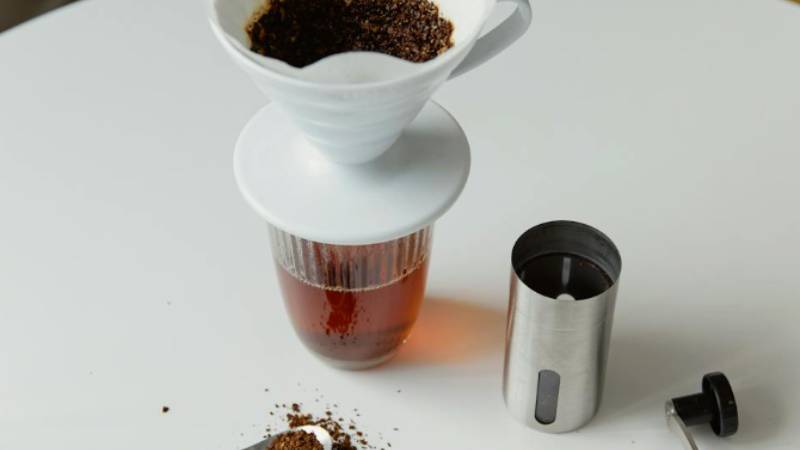 how-to-clean-a-coffee-grinder-1