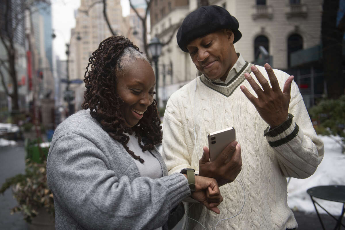 Which Are The Best ACP Free Phone Providers [Updated Guide]