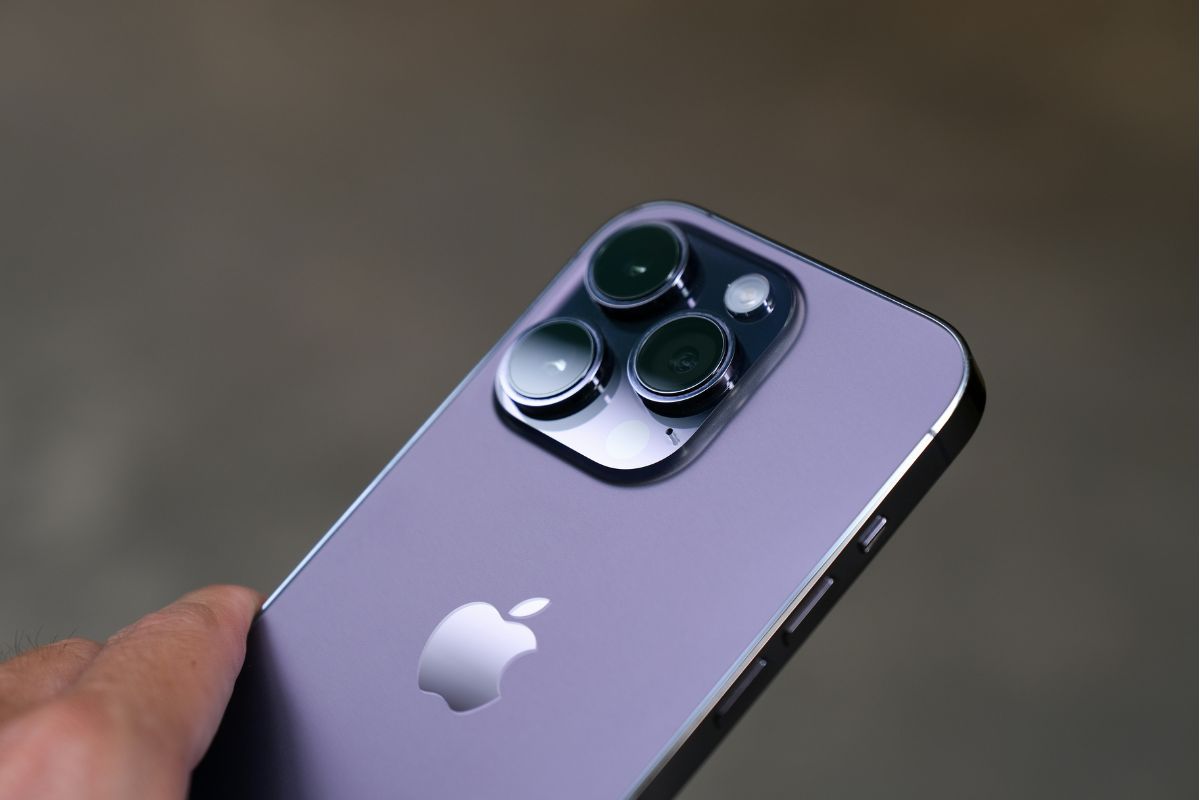 Does iPhone 14 Have eSIM? Simplify Your Mobile Experience