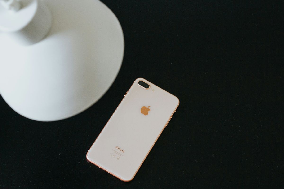 Does iPhone 8 Have eSIM? Exploring Connection Options