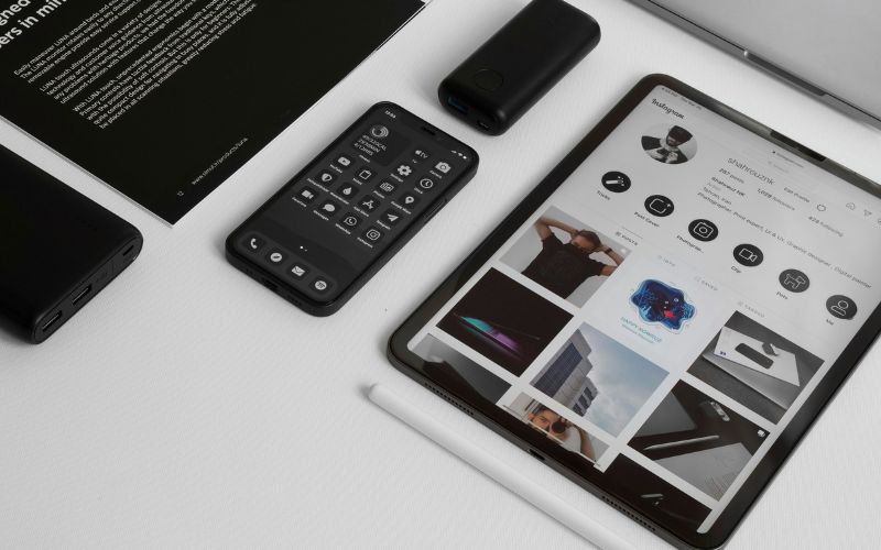 free-laptop-arizona-phones-and-tablets