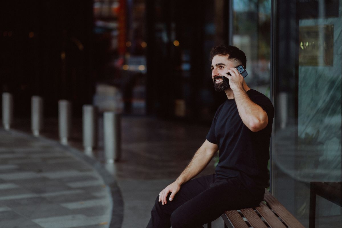 How to Record Incoming Call on iPhone Without App: 3 Easy Ways