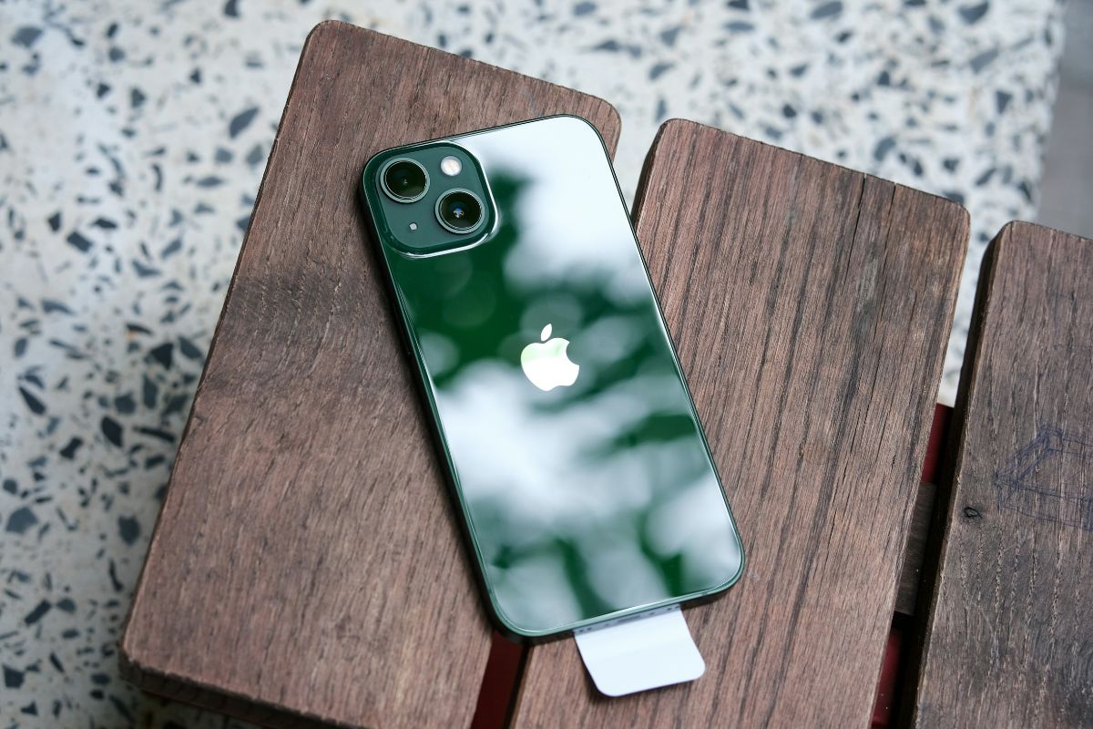 No SIM Available On iPhone 13: 2026 Troubleshooting Guide
