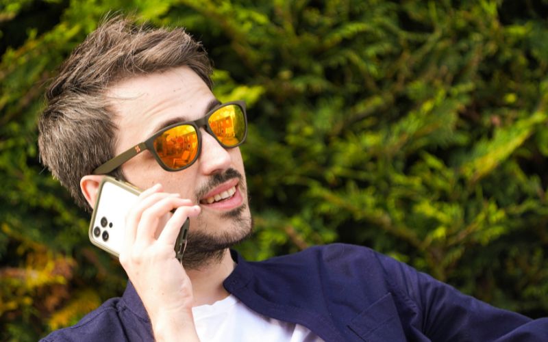 what-is-call-waiting-how-to-manage