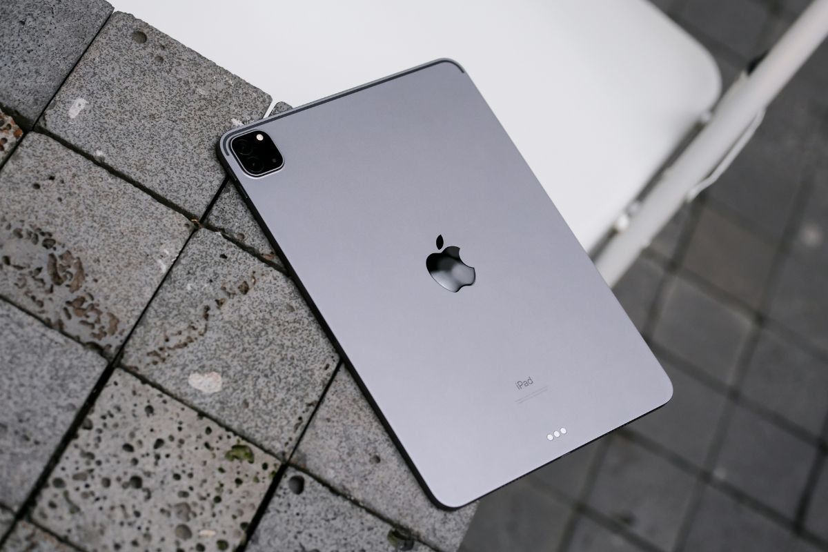 The Best Tablet With SIM Card Models for Working Anywhere