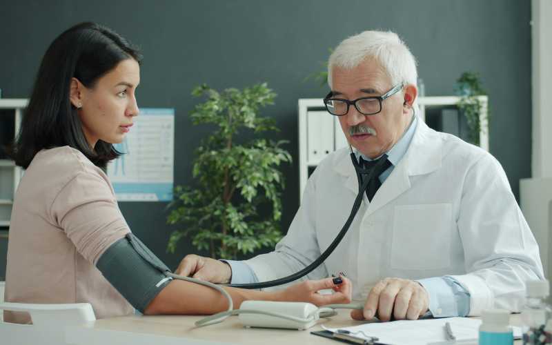 can-i-have-medicaid-and-private-insurance-who-can-have-both