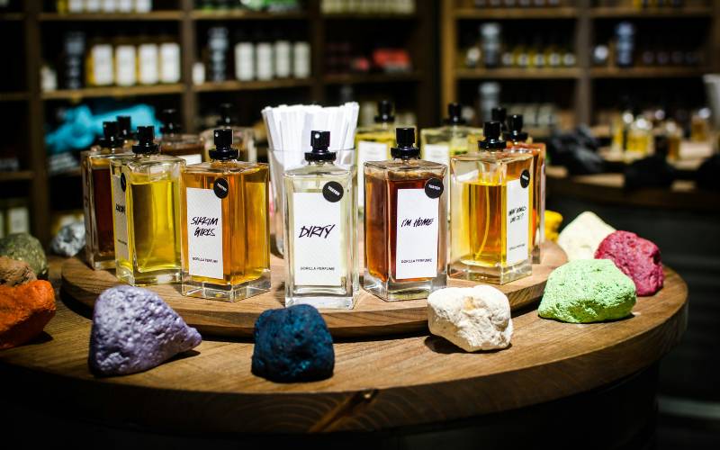 free-perfume-samples-suggested-places