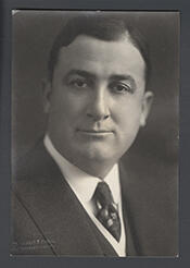 Portrait of Scott Ferris