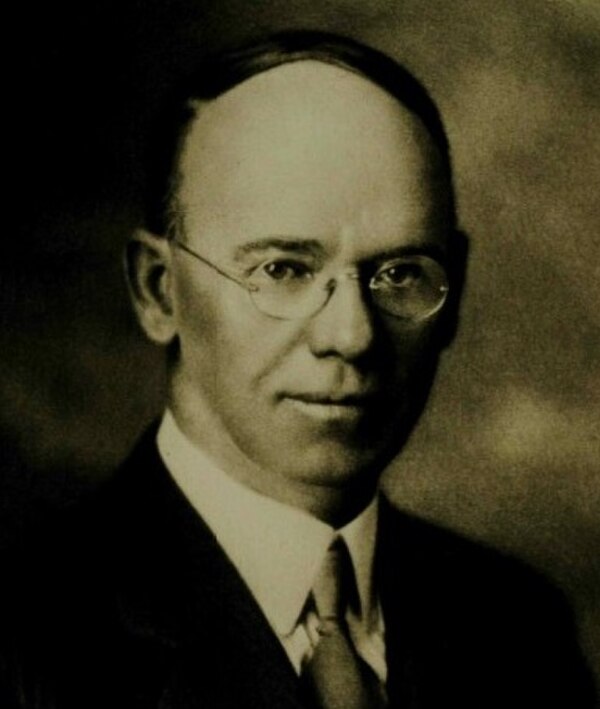 Portrait of Lynn Sedwick Hornor