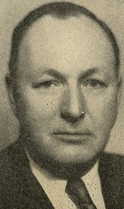 Portrait of Ross Rizley