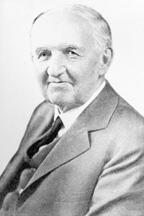 Portrait of Newell Sanders