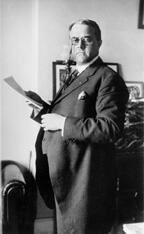 Portrait of Frank Bartlett Willis