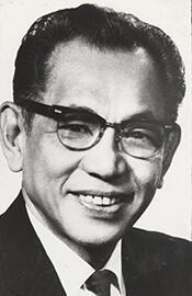 Antonio Borja Won Pat portrait