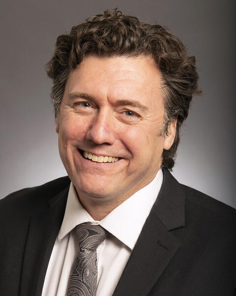 Aric Putnam portrait