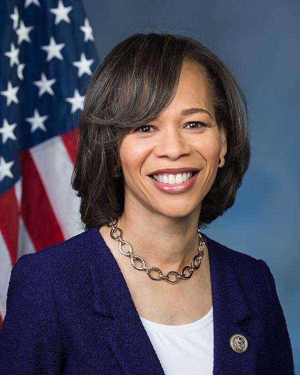 Portrait of Lisa Blunt Rochester