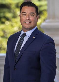 Carlos Villapudua portrait
