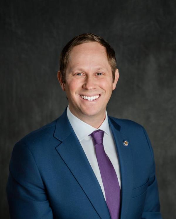 Portrait of Casey Weinstein