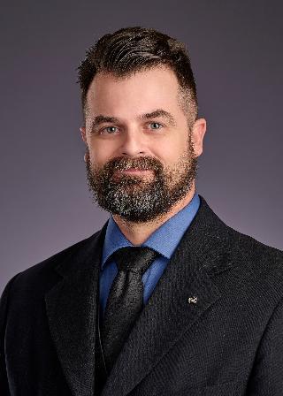 Portrait of Chris Trakel