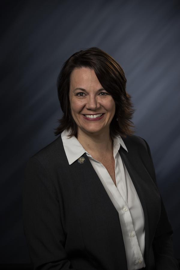 Portrait of Cindy Ledbetter