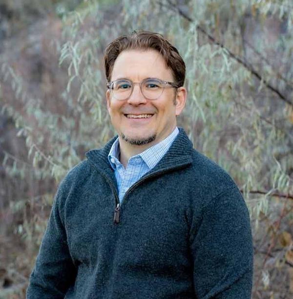 Clint Hostetler portrait