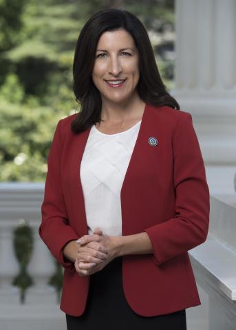 Portrait of Cottie Petrie-Norris