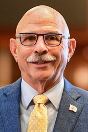 Portrait of Dan Caulkins