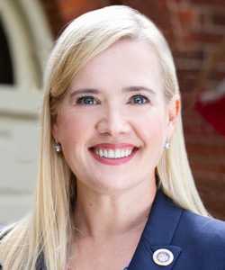 Portrait of Dana Jones