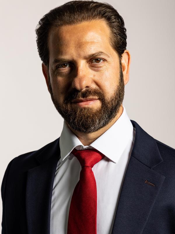 Daniel Norber portrait