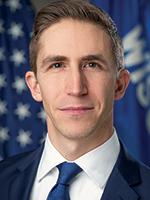 Portrait of Daniel Riemer