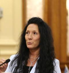 Heather Baxter portrait