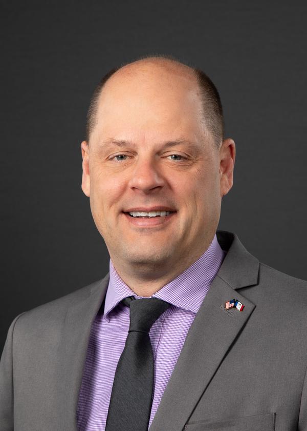 Portrait of Kevin Alons