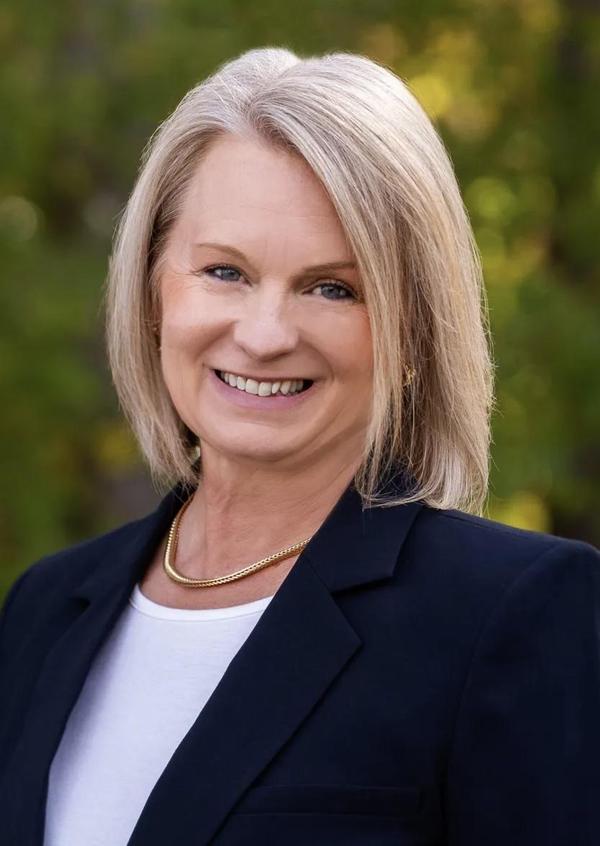 Portrait of Kristen Chevrier