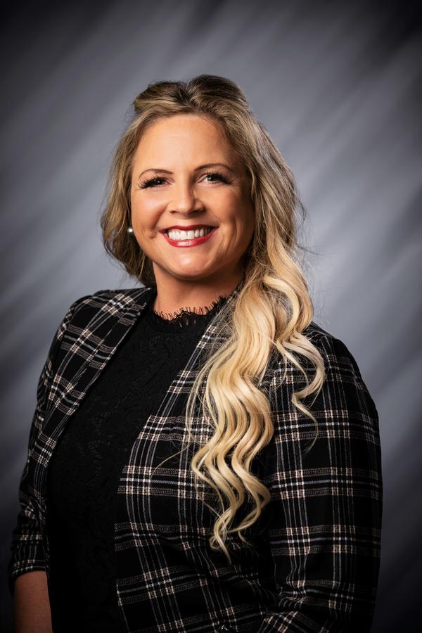 Portrait of Lindsay Patterson