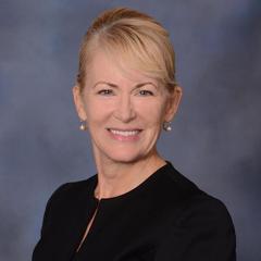 Lori Rogich portrait