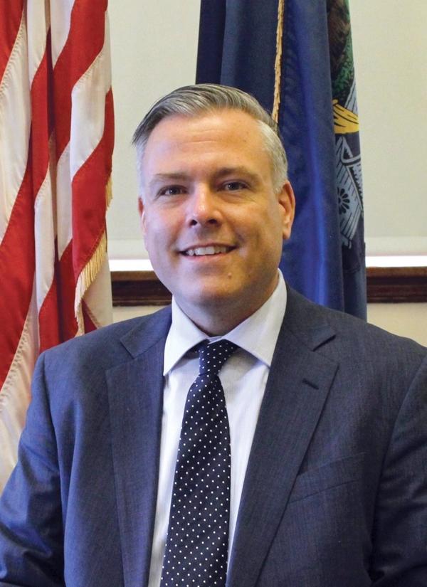 Portrait of Matt Harrington