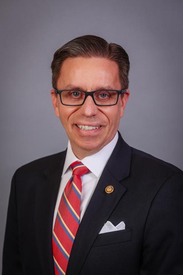 Portrait of Mike Dovilla