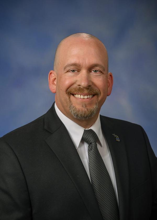 Portrait of Mike Harris