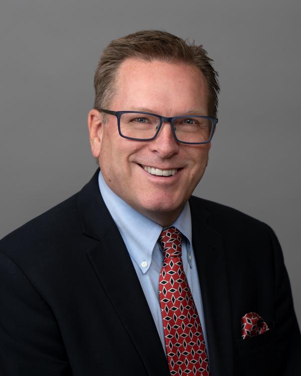 Portrait of Mike Petersen