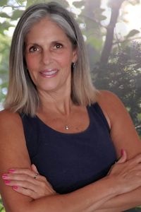 Portrait of Shelley Devine