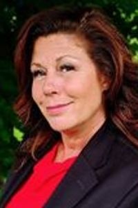 Portrait of Susan Vandecasteele