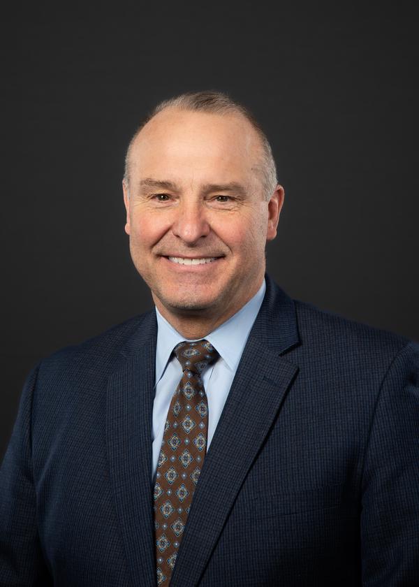 Portrait of Tim Kraayenbrink