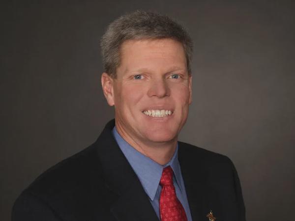 Portrait of Tom Walters